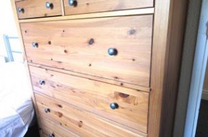 Chest of drawers 